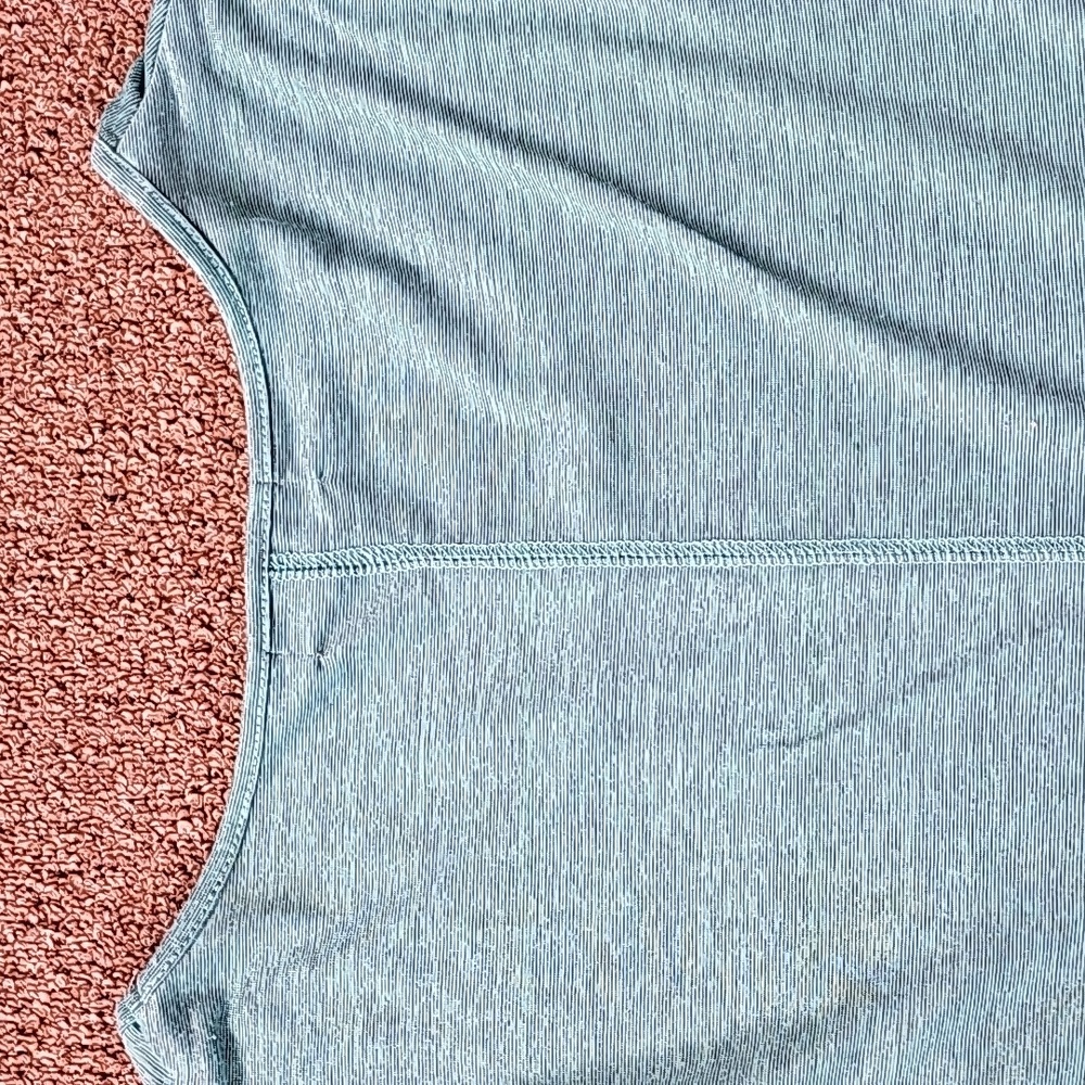 Top - Picture 8 of 16